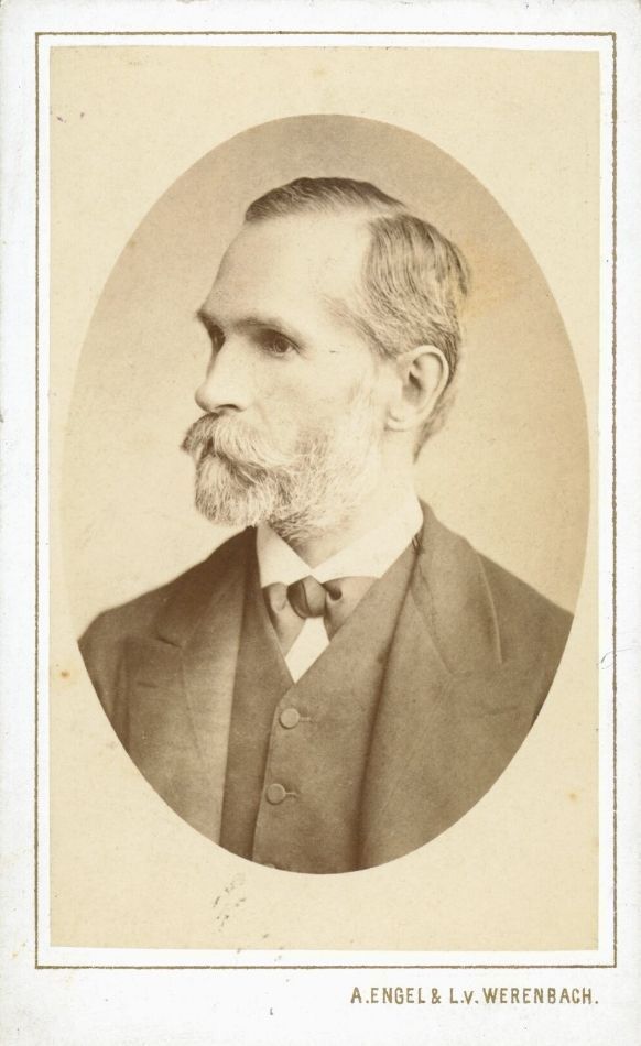 Ritter von Smolan-Smoluchowski